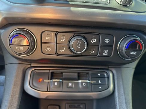 Used 2021 GMC Acadia AT4 image 35