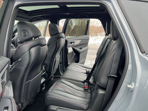 Used 2025 Acura MDX A-Spec image 37