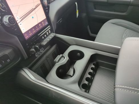 New 2026 RAM 3500 Big Horn AWD/4WD image 24