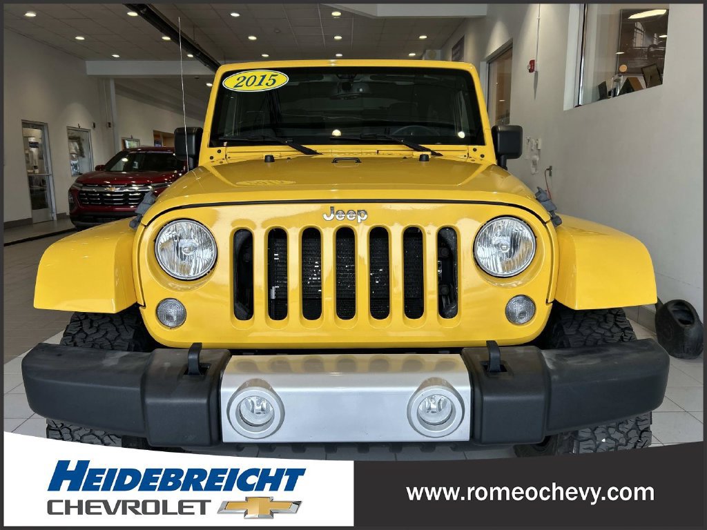 Used 2015 Jeep Wrangler Sahara w/ Connectivity Group AWD/4WD image 41