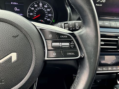 Used 2023 Kia Seltos Nightfall Edition image 19