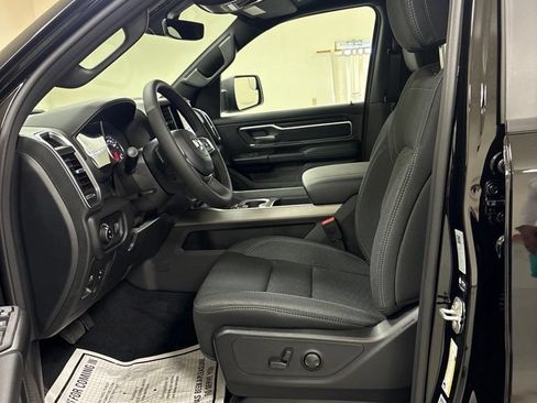 New 2026 RAM 1500 4x4 Crew Cab image 8