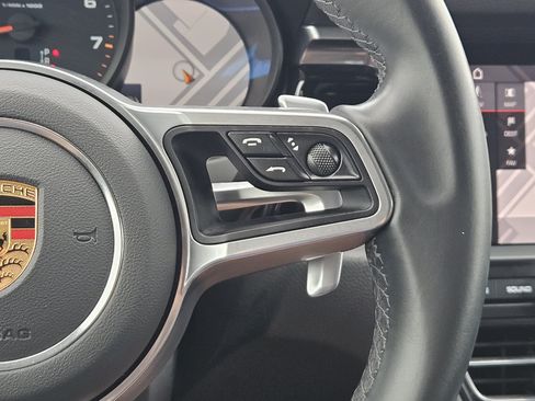 Certified 2021 Porsche Macan AWD/4WD image 27