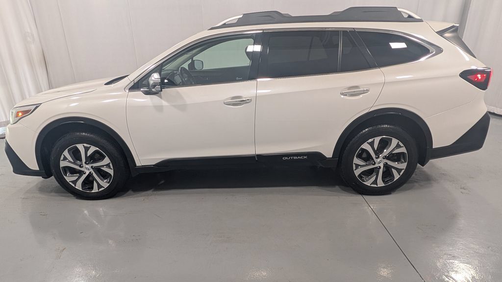 Used 2021 Subaru Outback Touring XT AWD/4WD image 9