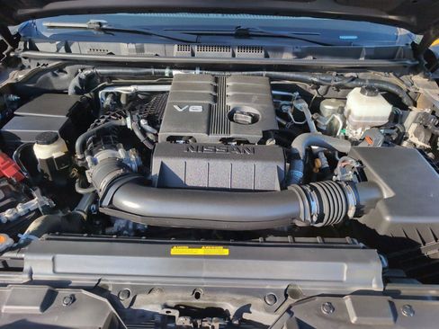 Used 2023 Nissan Frontier SV w/ SV Convenience Package image 12