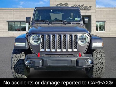 Used 2018 Jeep Wrangler Unlimited Sahara image 3