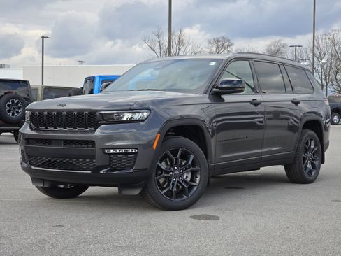 New 2025 Jeep Grand Cherokee L Limited w/ Trailer Tow Package image 2