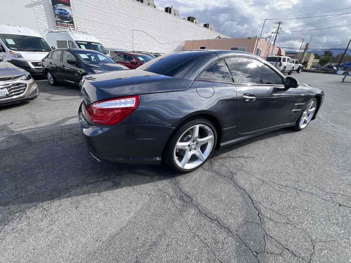 Used 2013 Mercedes-Benz SL 550 image 15