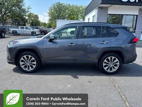 Used 2019 Toyota RAV4 Limited w/ Advanced Technology Package AWD/4WD image 8