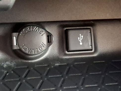 Certified 2021 Toyota RAV4 XLE image 24