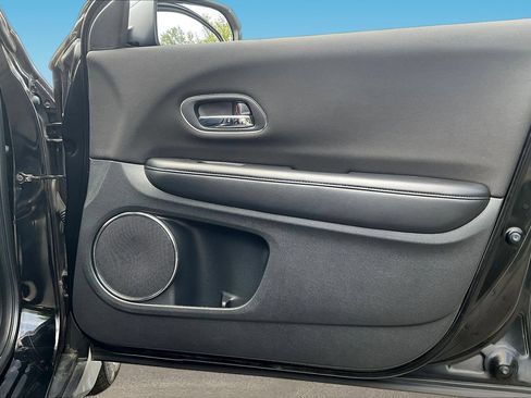 Used 2016 Honda HR-V EX image 27