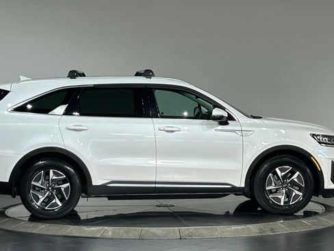 Used 2021 Kia Sorento S FWD image 6