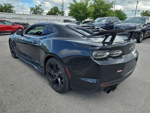 Used 2023 Chevrolet Camaro SS RWD image 4