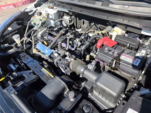 Used 2021 Nissan Kicks S image 21