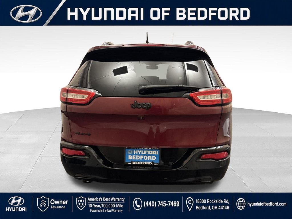 Used 2018 Jeep Cherokee Latitude AWD/4WD image 8