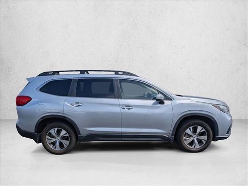 Used 2021 Subaru Ascent Premium w/ Convenience Package AWD/4WD image 4