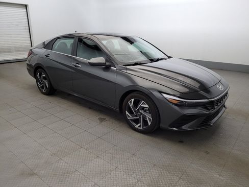 Used 2024 Hyundai Elantra SEL w/ Convenience Package image 13