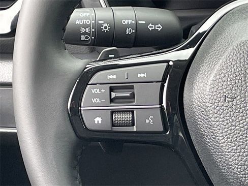 New 2025 Honda Pilot EX-L image 13