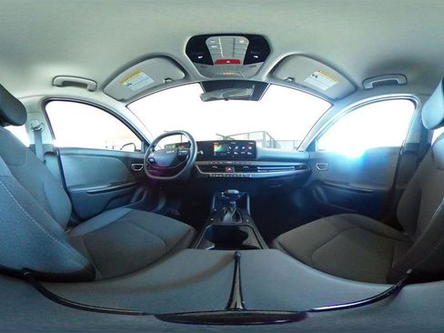 Used 2025 Kia K4 FWD image 41