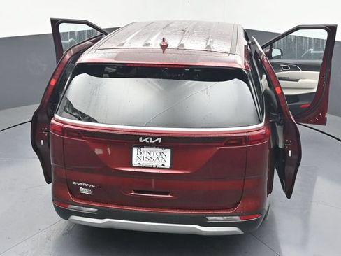 Used 2024 Kia Carnival LX FWD image 42