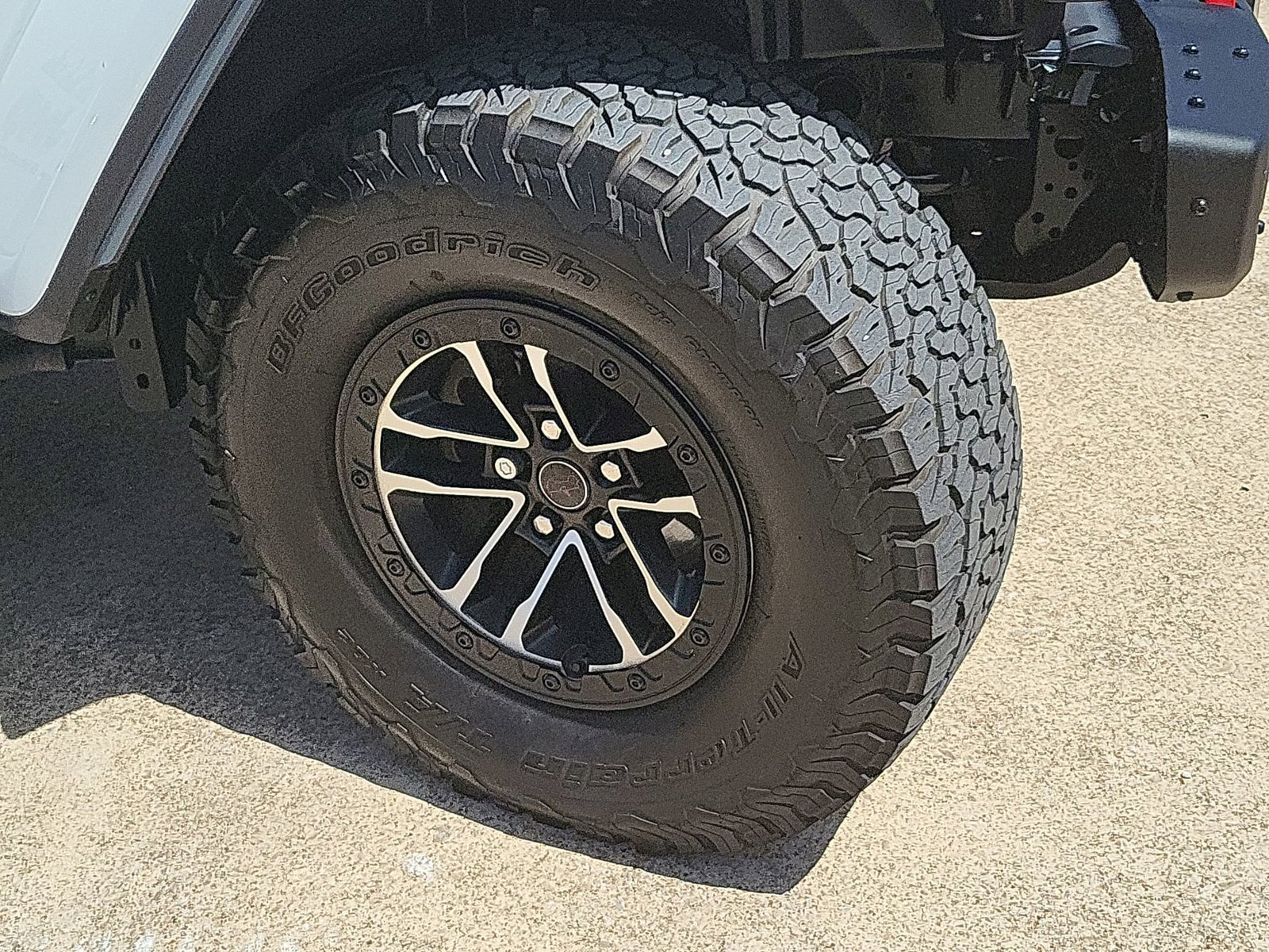 Used 2025 Jeep Wrangler Unlimited Rubicon AWD/4WD image 33