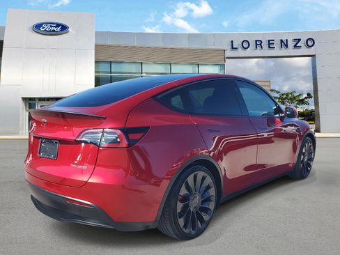 Used 2024 Tesla Model Y Performance image 5