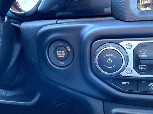 Certified 2021 Jeep Wrangler Unlimited Rubicon image 27