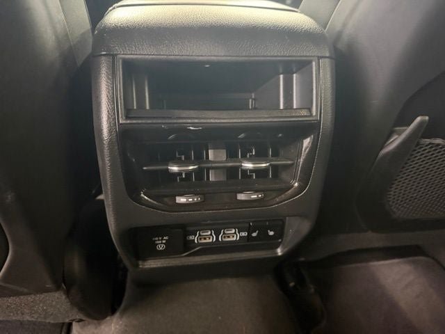 Used 2025 Jeep Grand Cherokee Overland w/ Adv Protech Group III AWD/4WD image 21