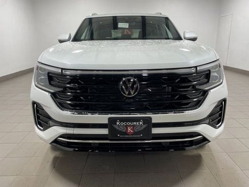 New 2026 Volkswagen Atlas Cross Sport SEL Premium R-Line image 2