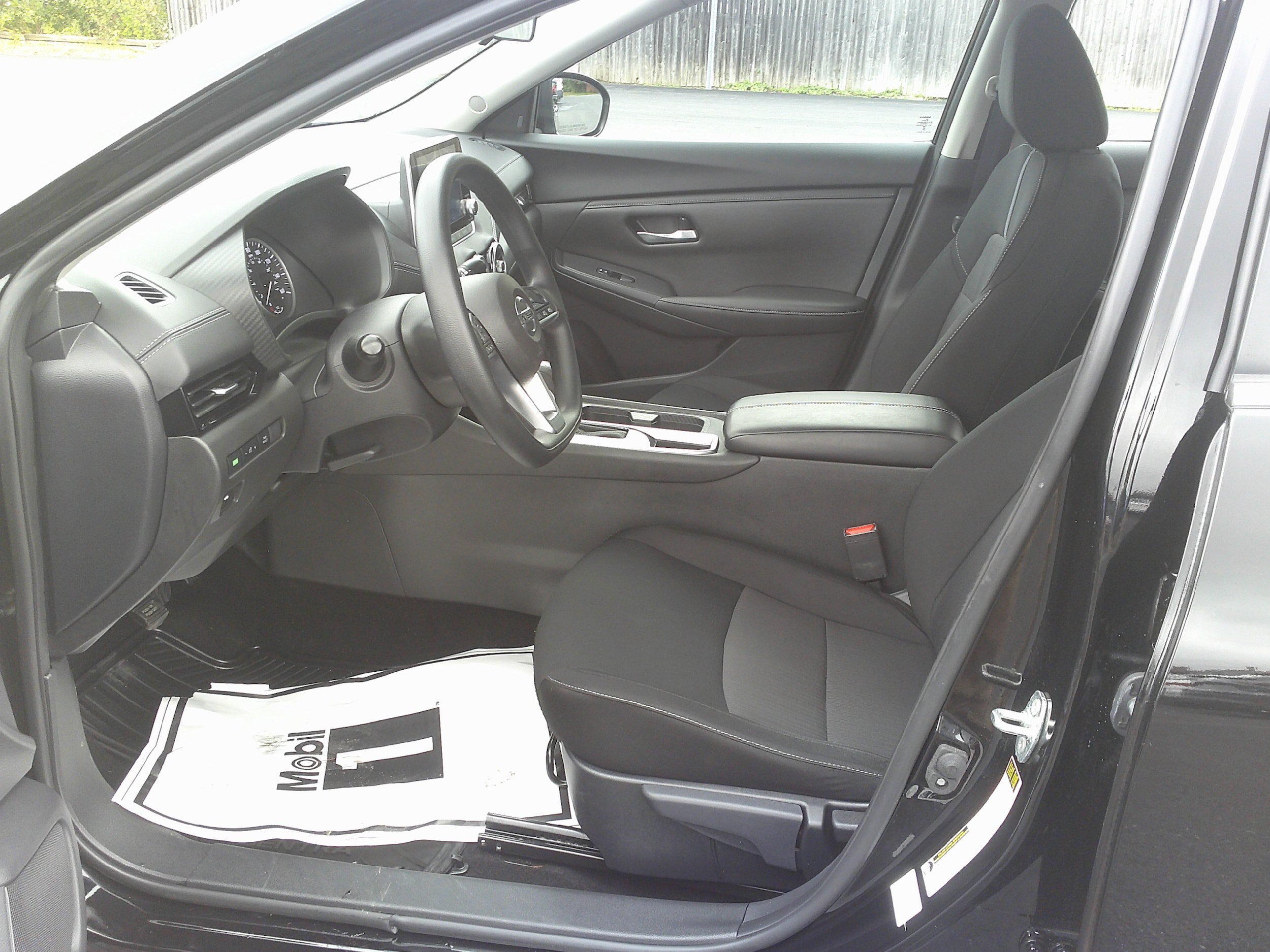 Used 2023 Nissan Sentra SV FWD image 13