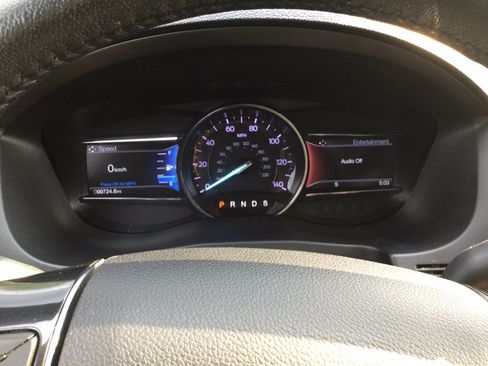 Used 2018 Ford Explorer Limited w/ Ford Safe & Smart Package AWD/4WD image 20