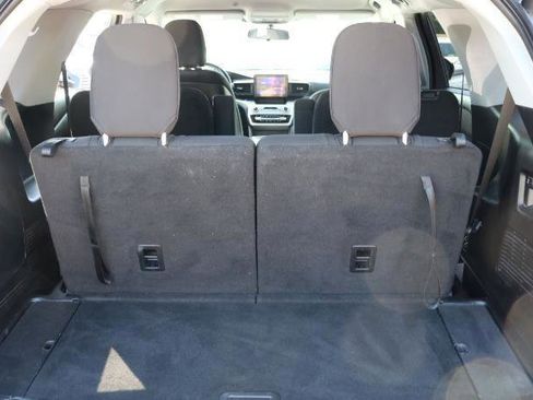 Used 2020 Ford Explorer XLT RWD image 23