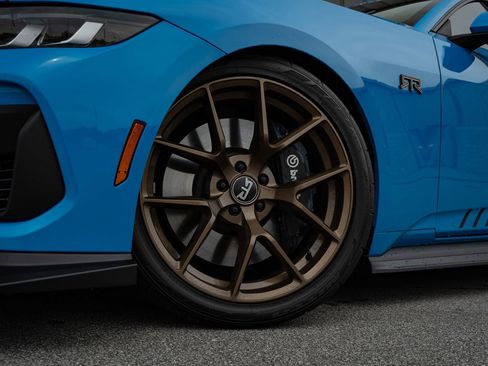 Used 2025 Ford Mustang GT Premium w/ GT Performance Package RWD image 8