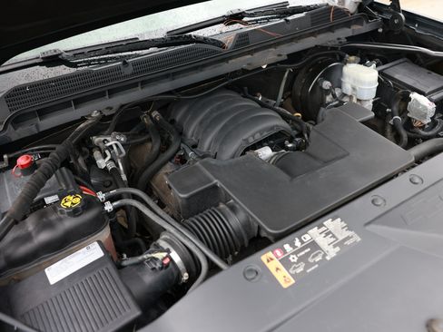 Used 2019 Chevrolet Silverado 1500 LT w/ All Star Edition AWD/4WD image 48