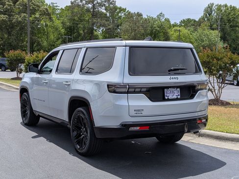 New 2026 Jeep Grand Wagoneer Limited AWD/4WD image 7