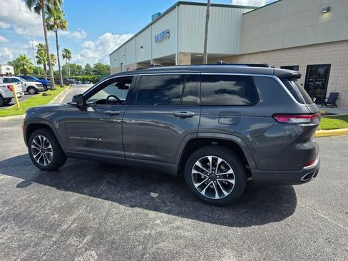 Used 2021 Jeep Grand Cherokee L Overland w/ Luxury Tech Group IV AWD/4WD image 7