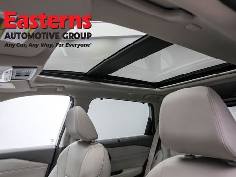 Used 2023 Nissan Rogue SL w/ SL Premium Package image 36