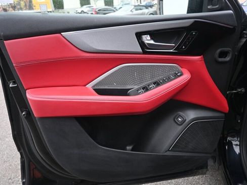 Used 2022 Acura MDX A-Spec image 17