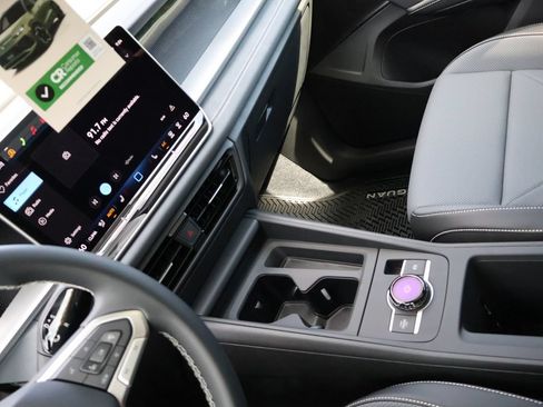 New 2026 Volkswagen Tiguan SE AWD/4WD image 22