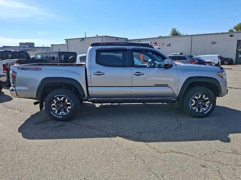 Used 2023 Toyota Tacoma TRD Off-Road image 32