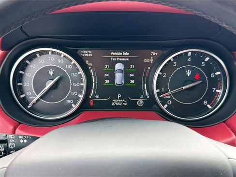 Certified 2022 Maserati Levante GT image 38