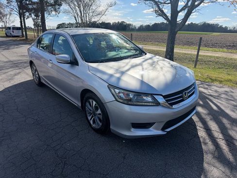 Used 2013 Honda Accord LX image 1