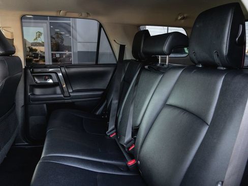 Used 2024 Toyota 4Runner TRD Off-Road Premium w/ Moonroof Package AWD/4WD image 28