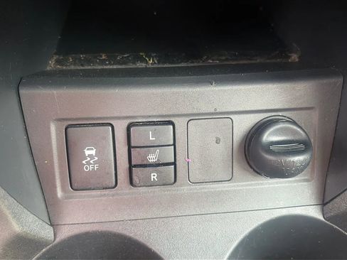 Used 2009 Toyota RAV4 Limited AWD/4WD image 46