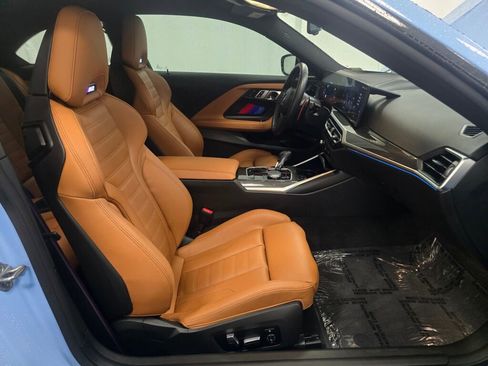 Used 2023 BMW M2 w/ Lighting Package image 21