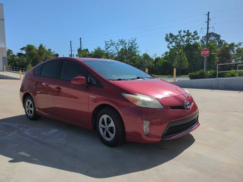 Used 2014 Toyota Prius Three FWD image 3
