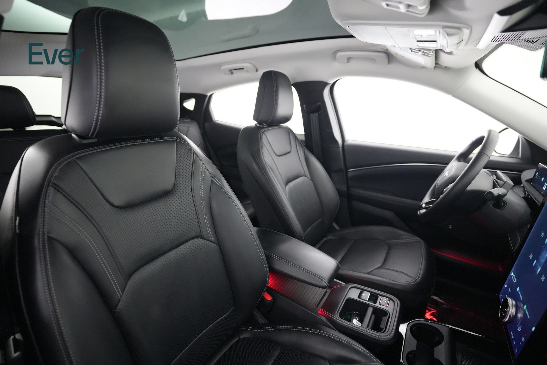 Used 2025 Ford Mustang Mach-E Premium RWD image 23