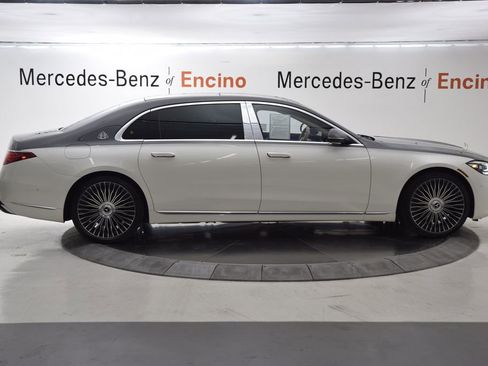 Certified 2023 Mercedes-Benz Maybach S 580 4MATIC image 7