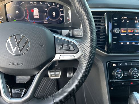 Used 2023 Volkswagen Atlas SEL R-Line image 19