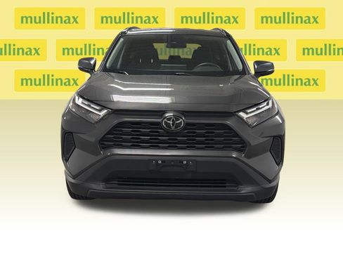 Used 2024 Toyota RAV4 XLE FWD image 6